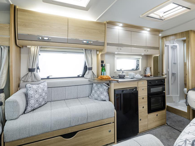 Autoquest-interior_090