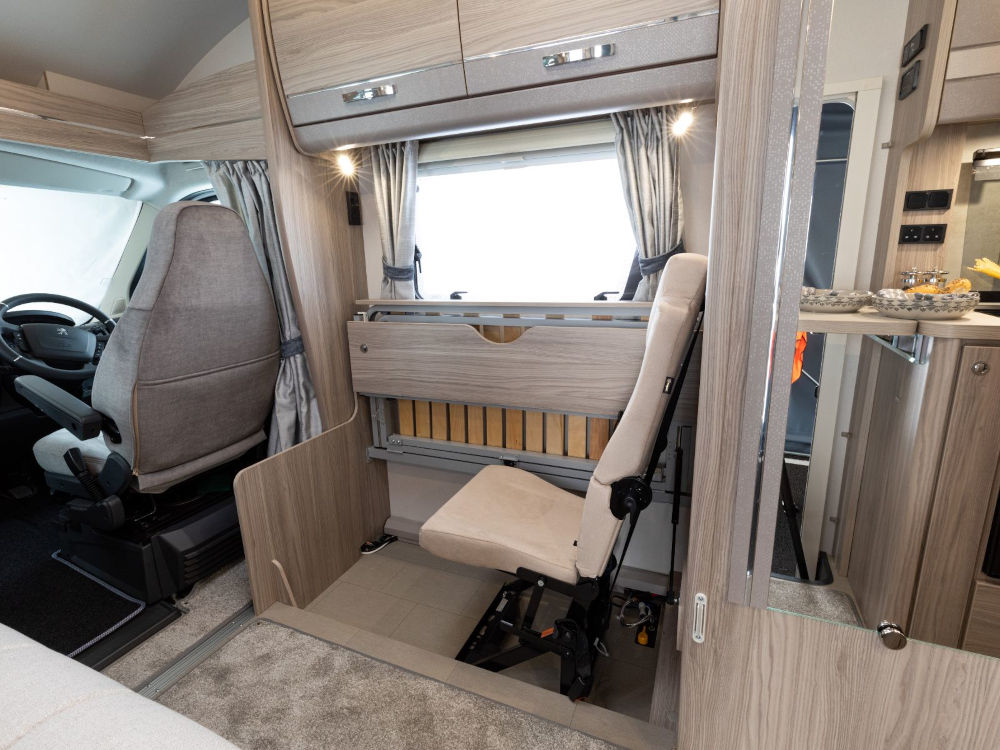 Elddis_150_Venture_Motorhome_interior3