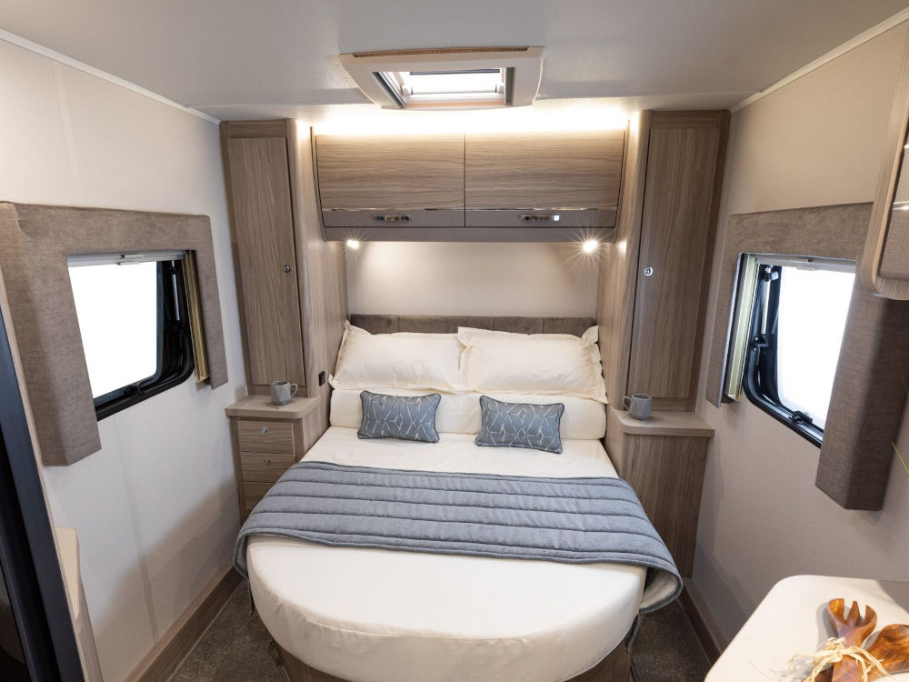Elddis_150_Venture_Motorhome_interior5