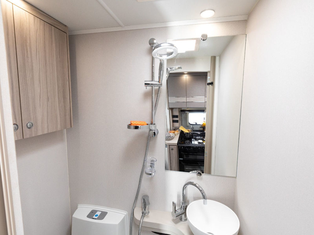 Elddis_150_Venture_Motorhome_interior6