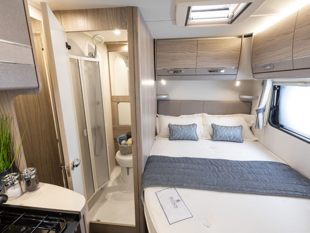 Elddis_155_Autoquest_Motorhome_Bed