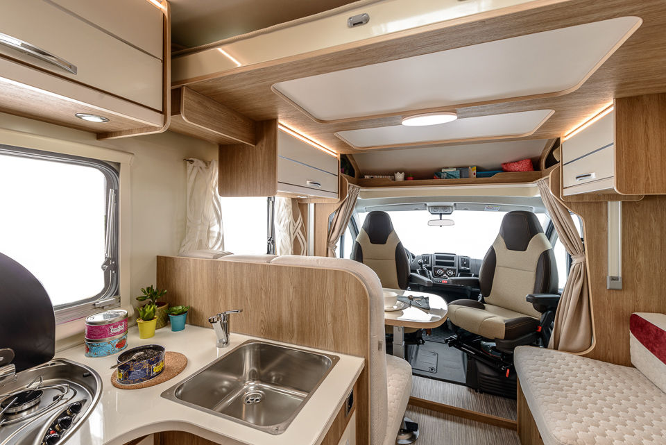 Rimor_Seal_69p_Motorhome_front1